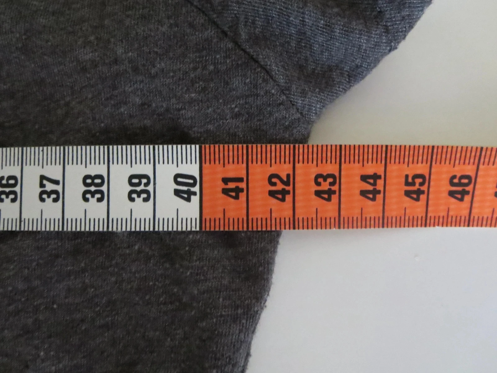 T-shirt gris 100% Coton – Taille 38 – photo 3